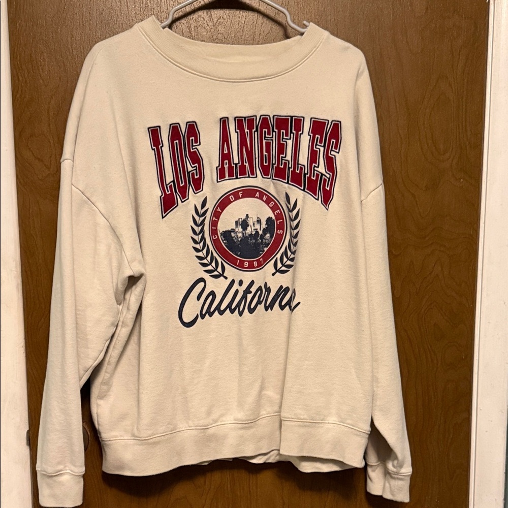 Aeropostale Cream Los Angeles Graphic Sweater Size L
